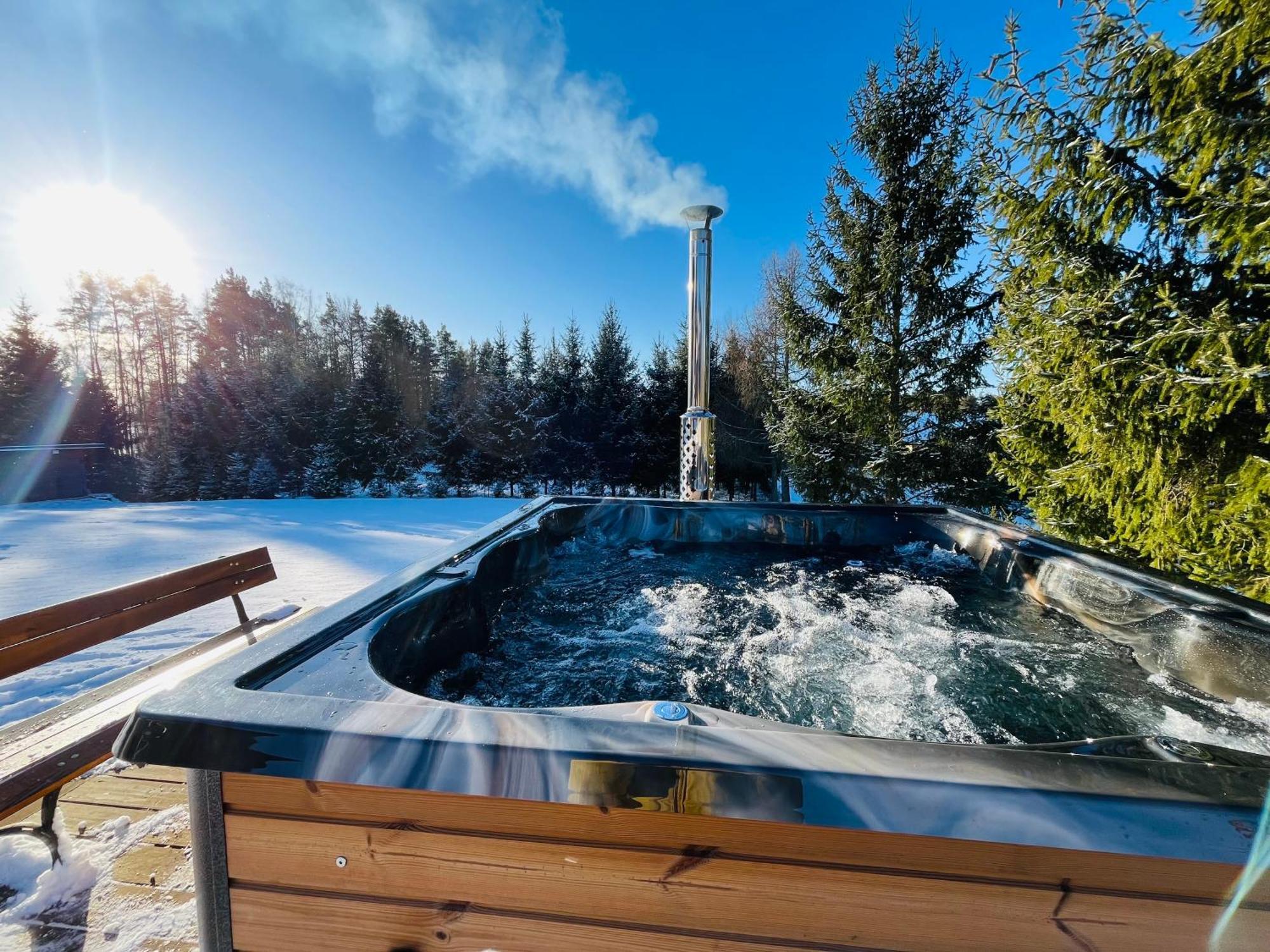 Domek Z Kominkiem Nad Jeziorem Z Jacuzzi Ogrodowym Sumowo  Luaran gambar